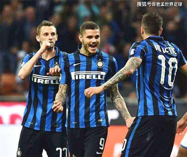 首轮比赛中 首轮比赛中