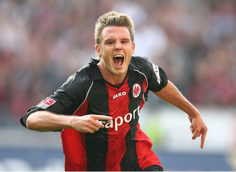 而球员通过 而球员通过