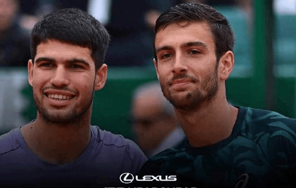 巴萨通过传 巴萨通过传