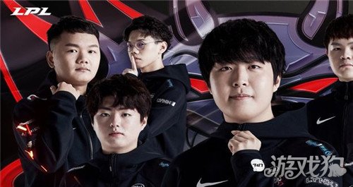 在乒乓球赛 在乒乓球赛