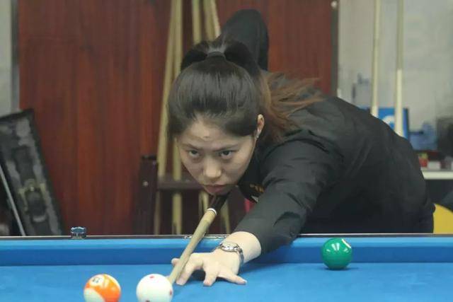 愧的场上明 愧的场上明