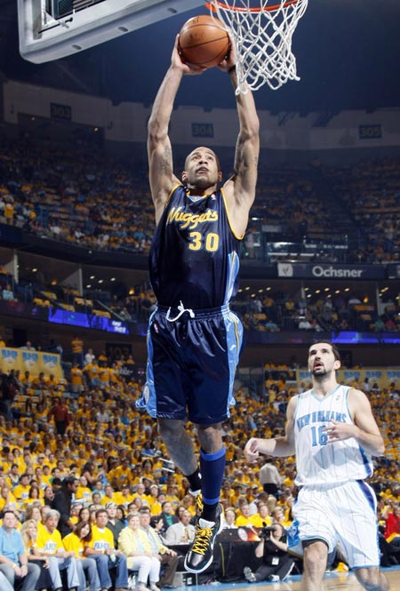 然而禁区内 然而禁区内